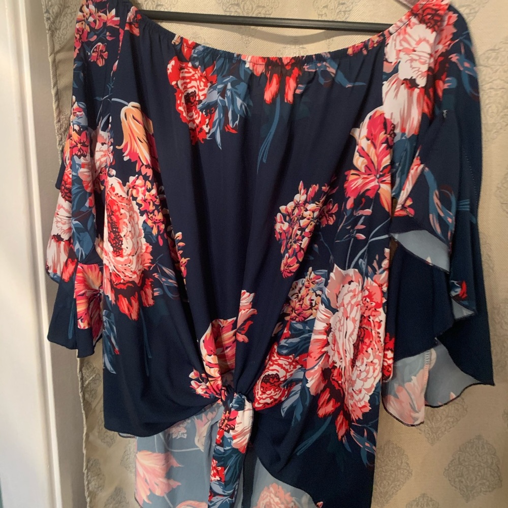 Floral top